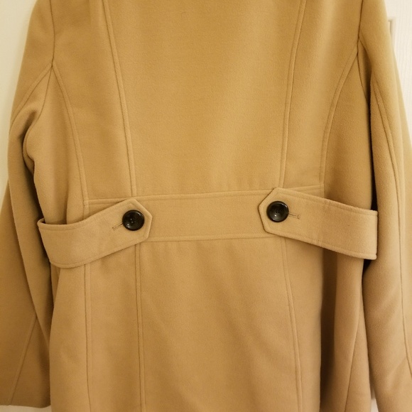 Coat - Picture 4 of 6
